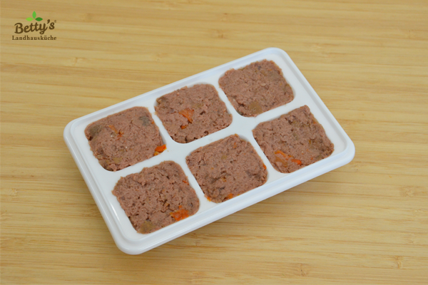 ウェットフード 製氷皿で冷凍保存